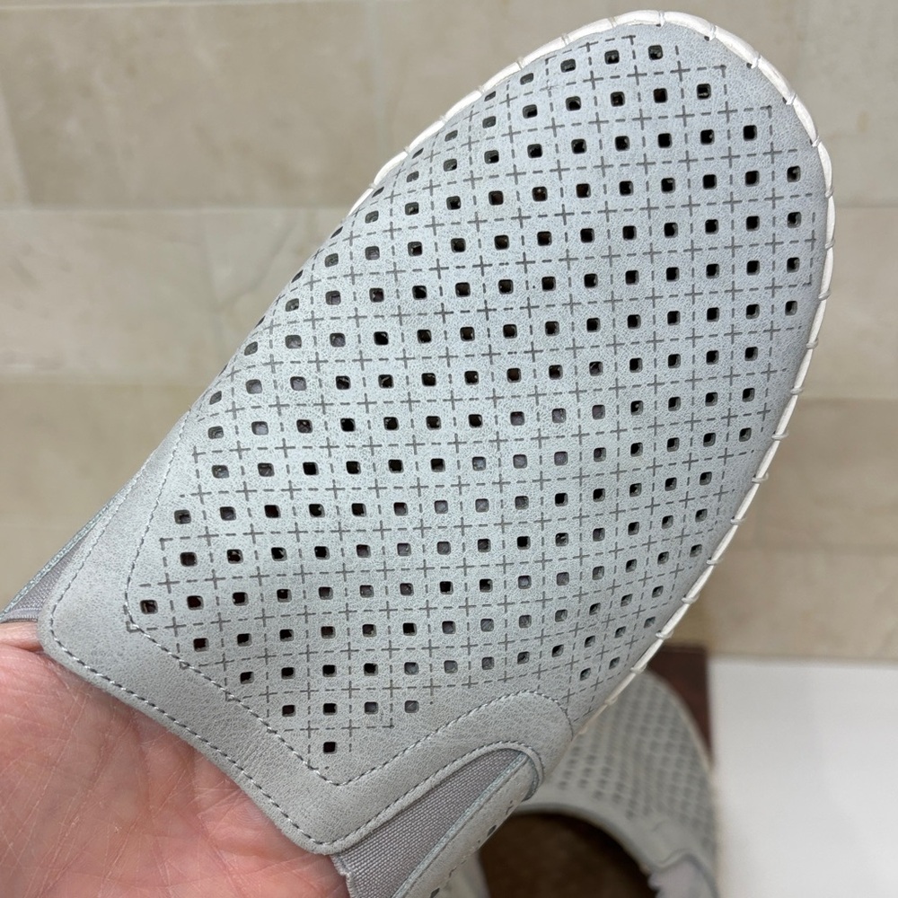 Easy Street Wonen’s Laser Cut Perforated Gray Slip-Ons, 9 - Picture 3 of 9